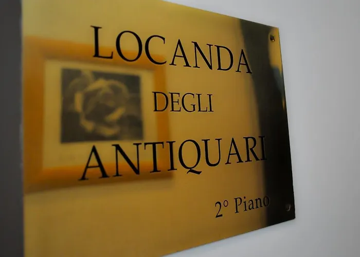 לינה וארוחת בוקר Degli Antiquari רומא