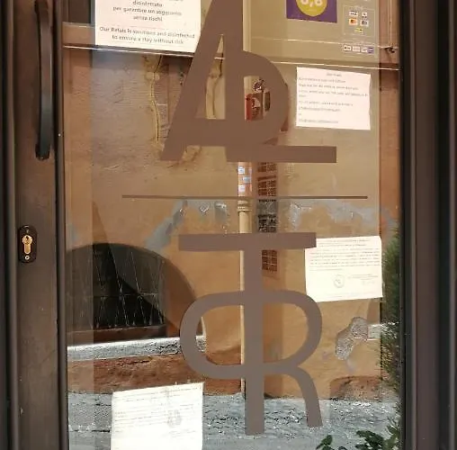Degli Antiquari רומא